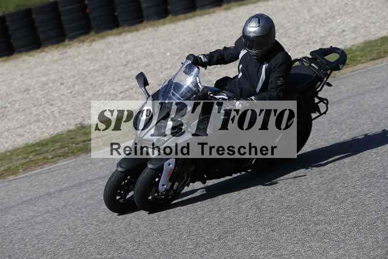 /01 02.04.2026 MAZ ADR/Gruppe gelb Gruppe gruen/10